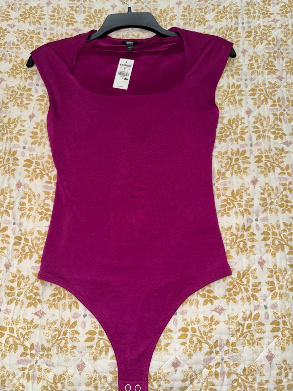 Express Fitted Scoop Bodysuit in Deep Magenta